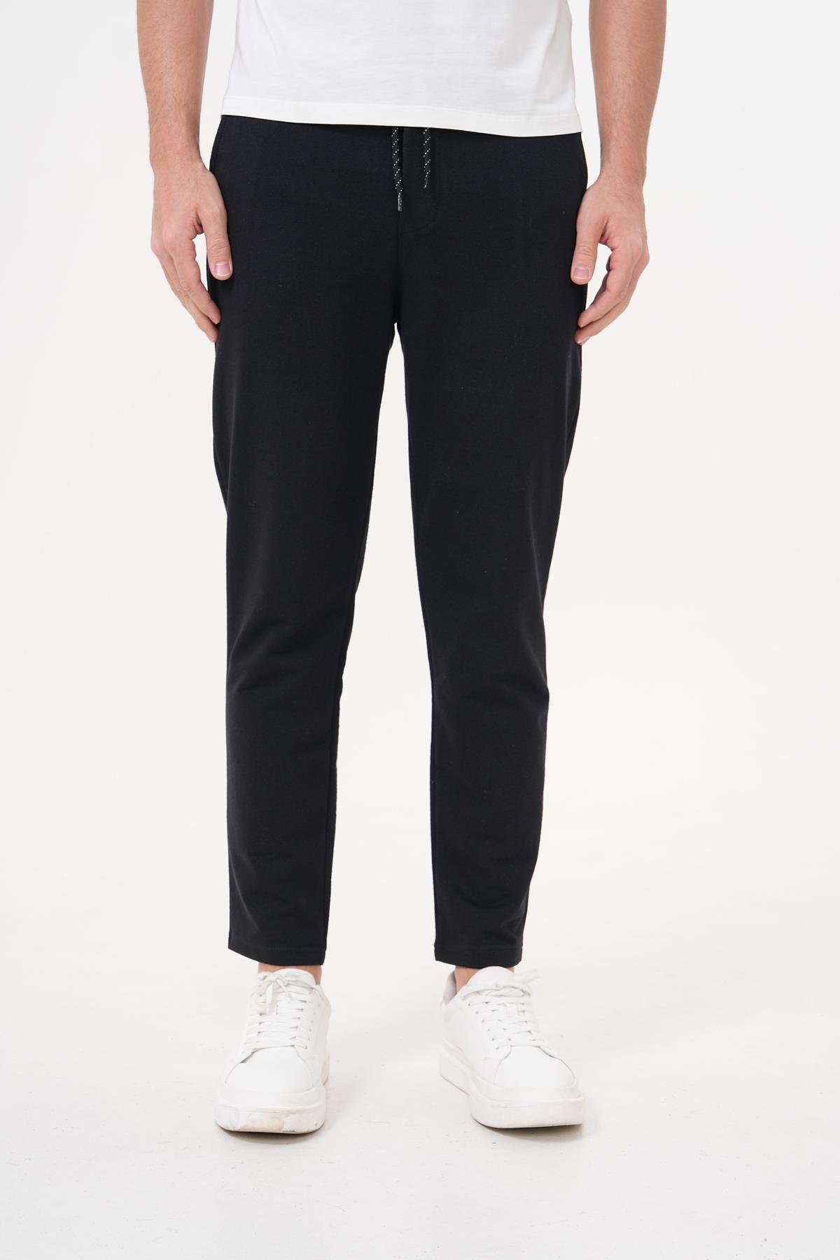 Basics&More Erkek %100 Pamuklu Siyah Jogger Pantolon