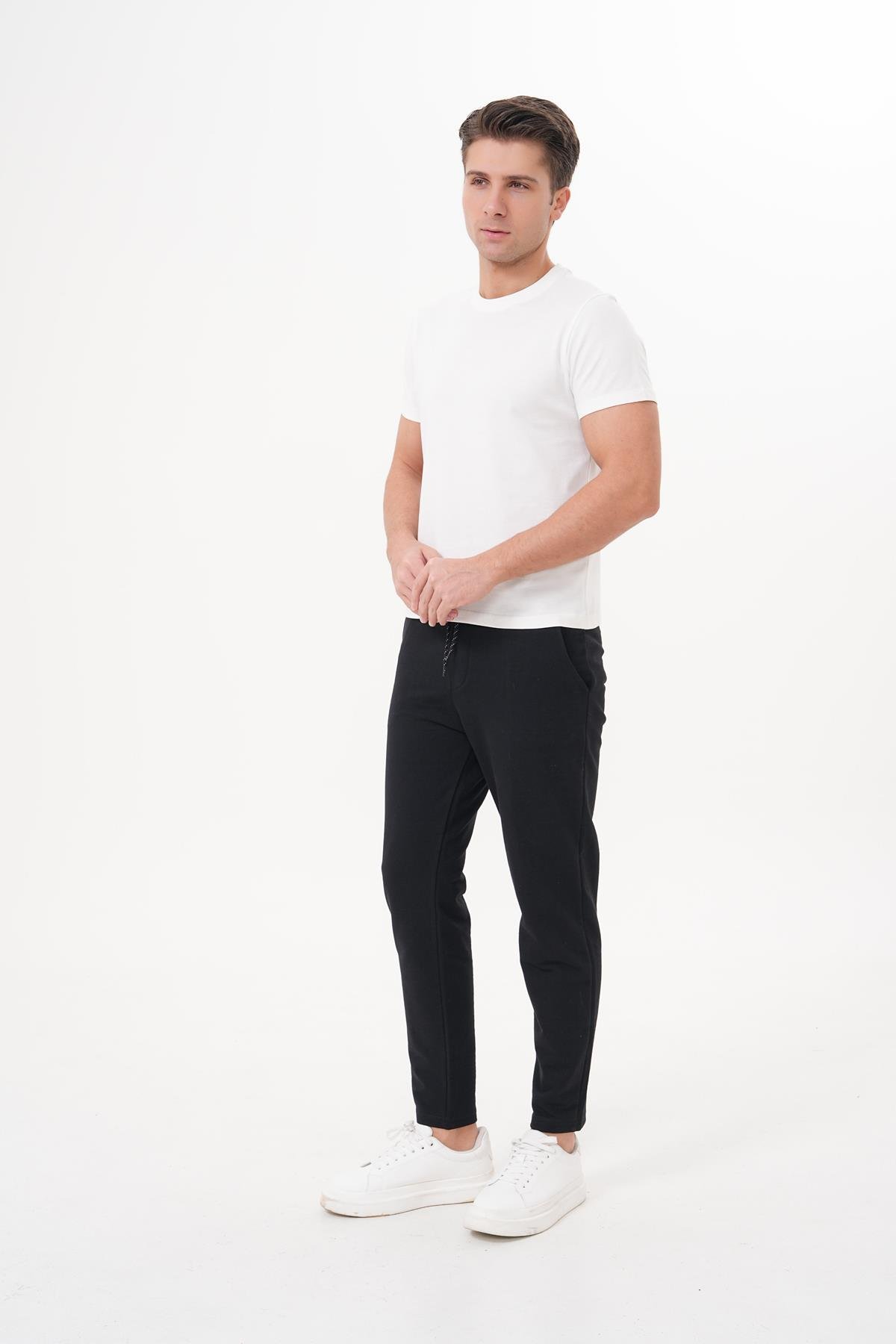 Basics&More Erkek %100 Pamuklu Siyah Jogger Pantolon