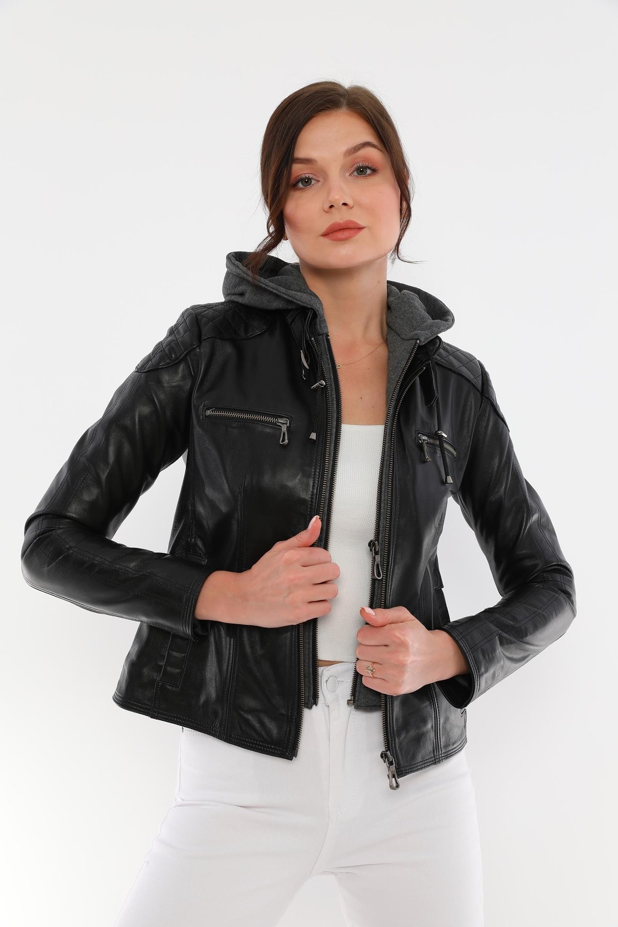 Basics&More Kadın Kapüşon Detaylı Siyah Deri Ceket - Wekend