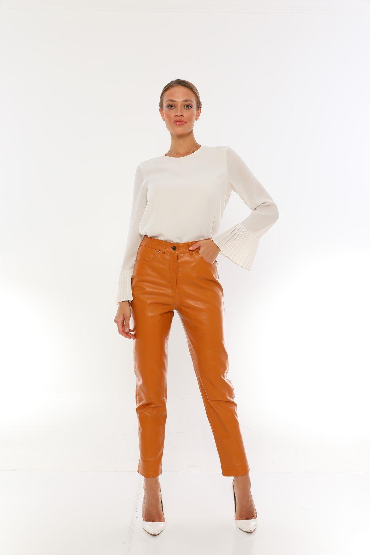 Basics&More Women Five-Pocket Camel Leather Trousers - P02