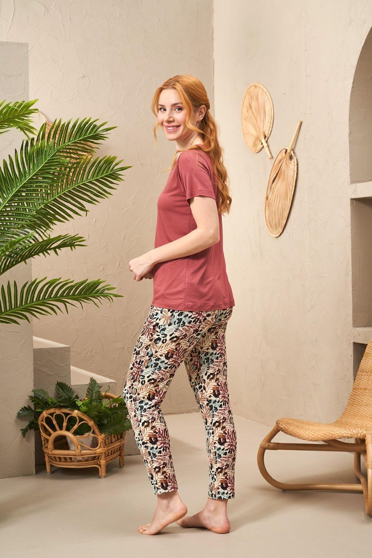 25176 Kadın V Yaka Desenli Kısa Kollu Pijama Takım