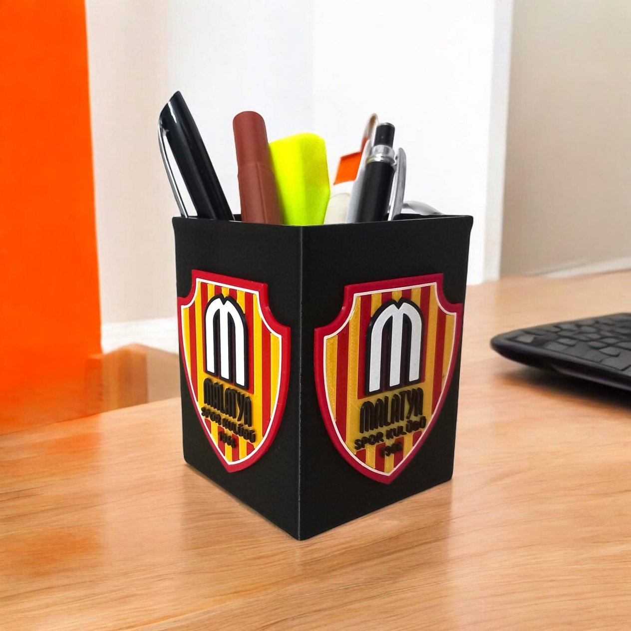 Malatyaspor Logo Kabartmalı Masaüstü Kalemlik