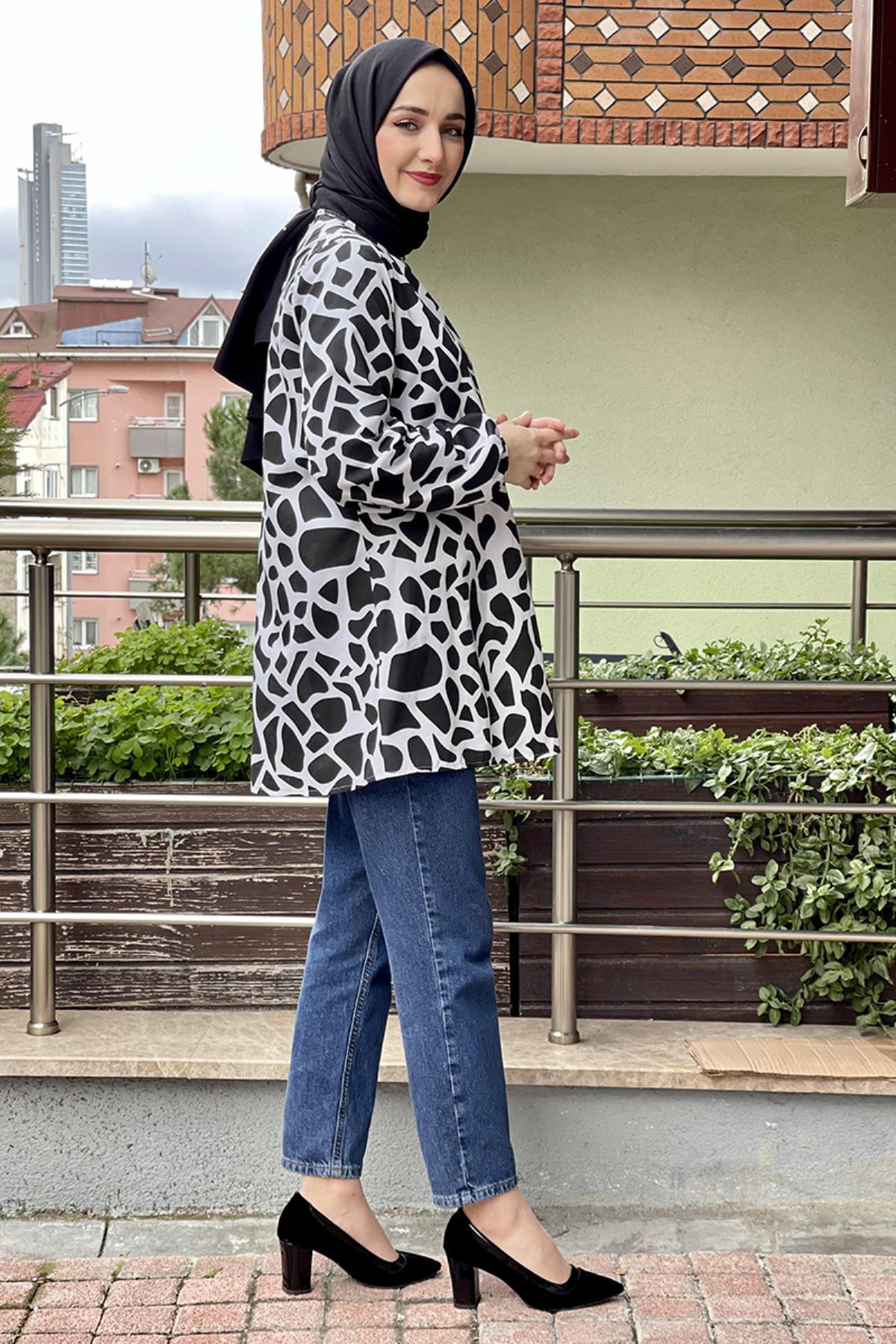 Celira Desenli Tunik