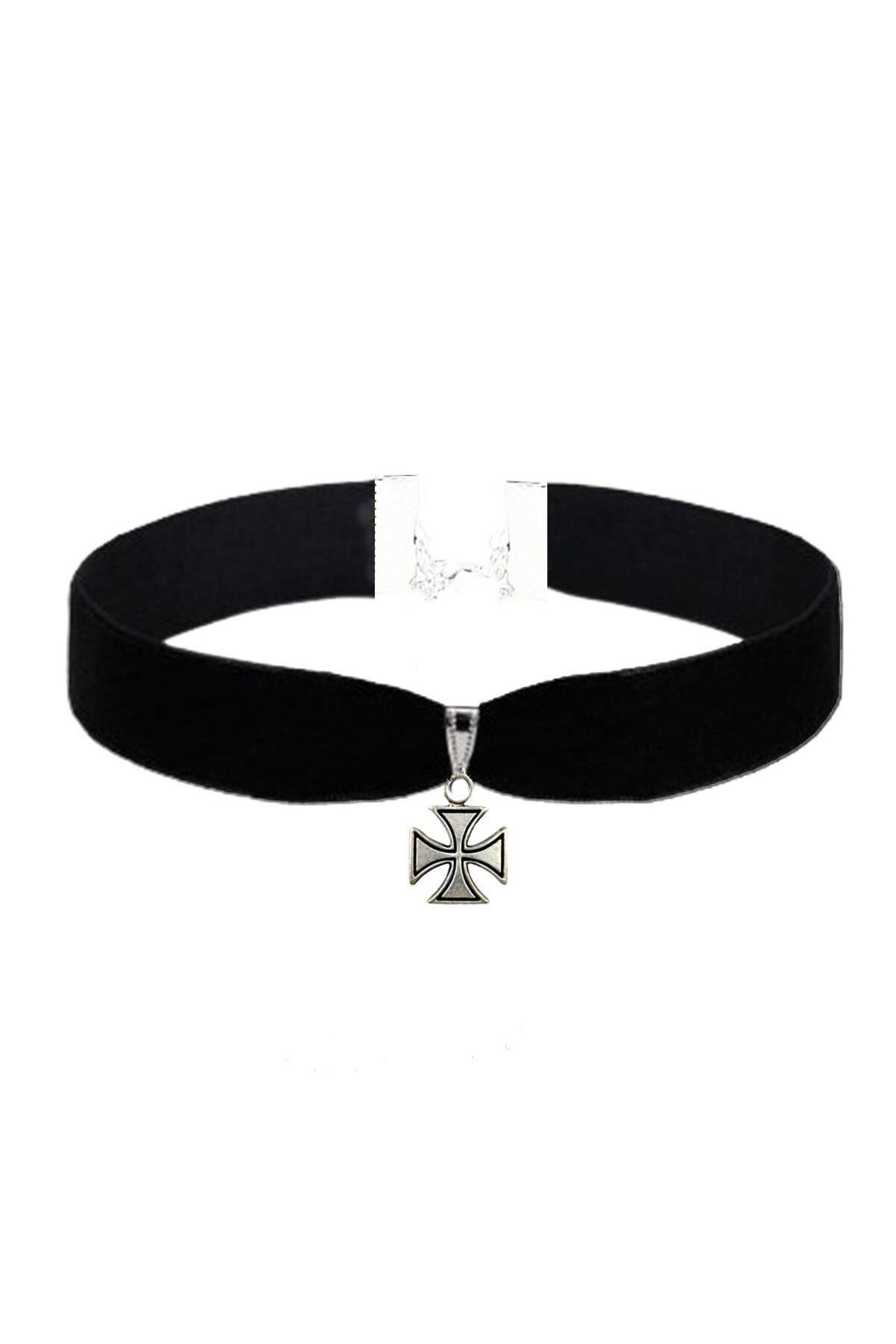 Siyah Renk Kadife Kadın Haç Choker Kolye