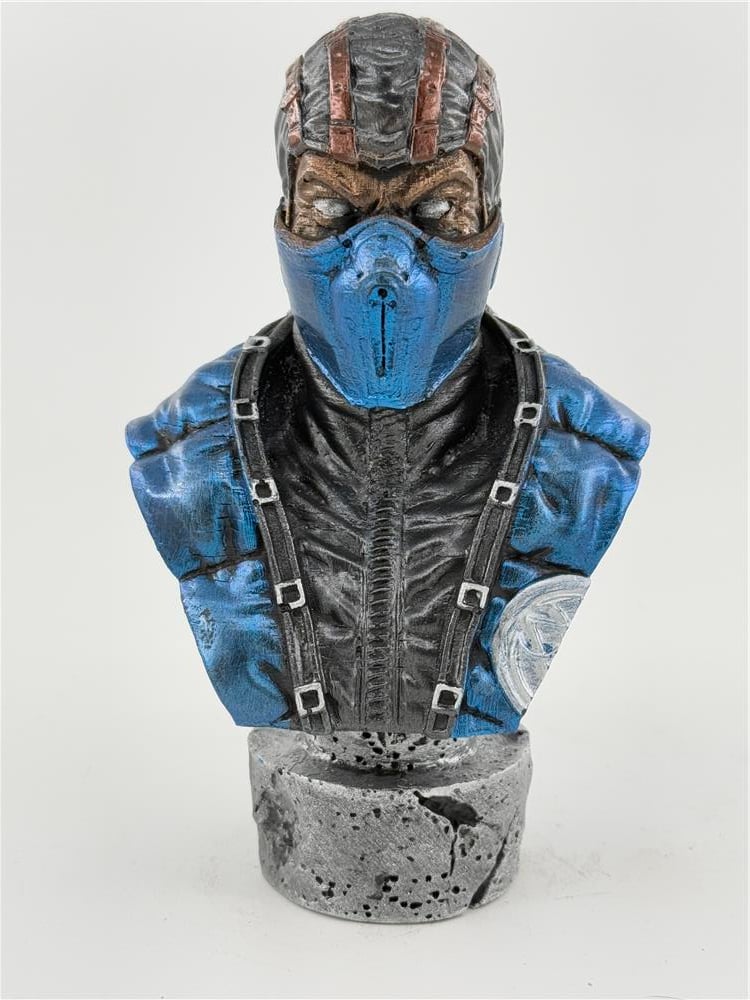 SUB-ZERO (MORTAL KOMBAT)