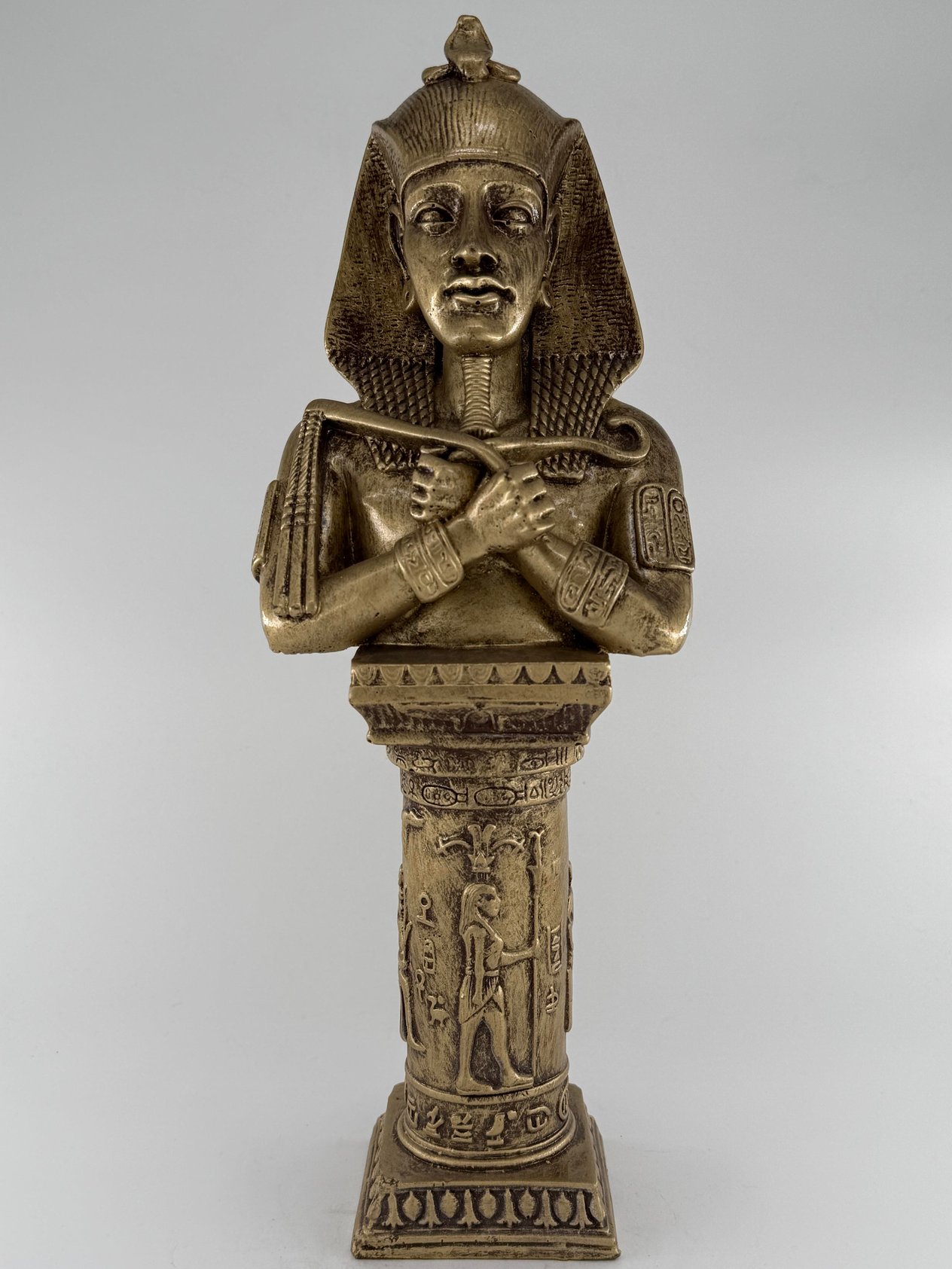 TUTANKHAMUN 