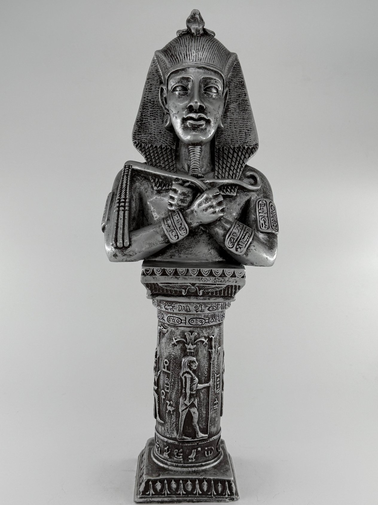 TUTANKHAMUN 