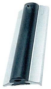 Küpeşte fitili. Dışı parlak anodize alüminyum, iç fitil pvc´dir.