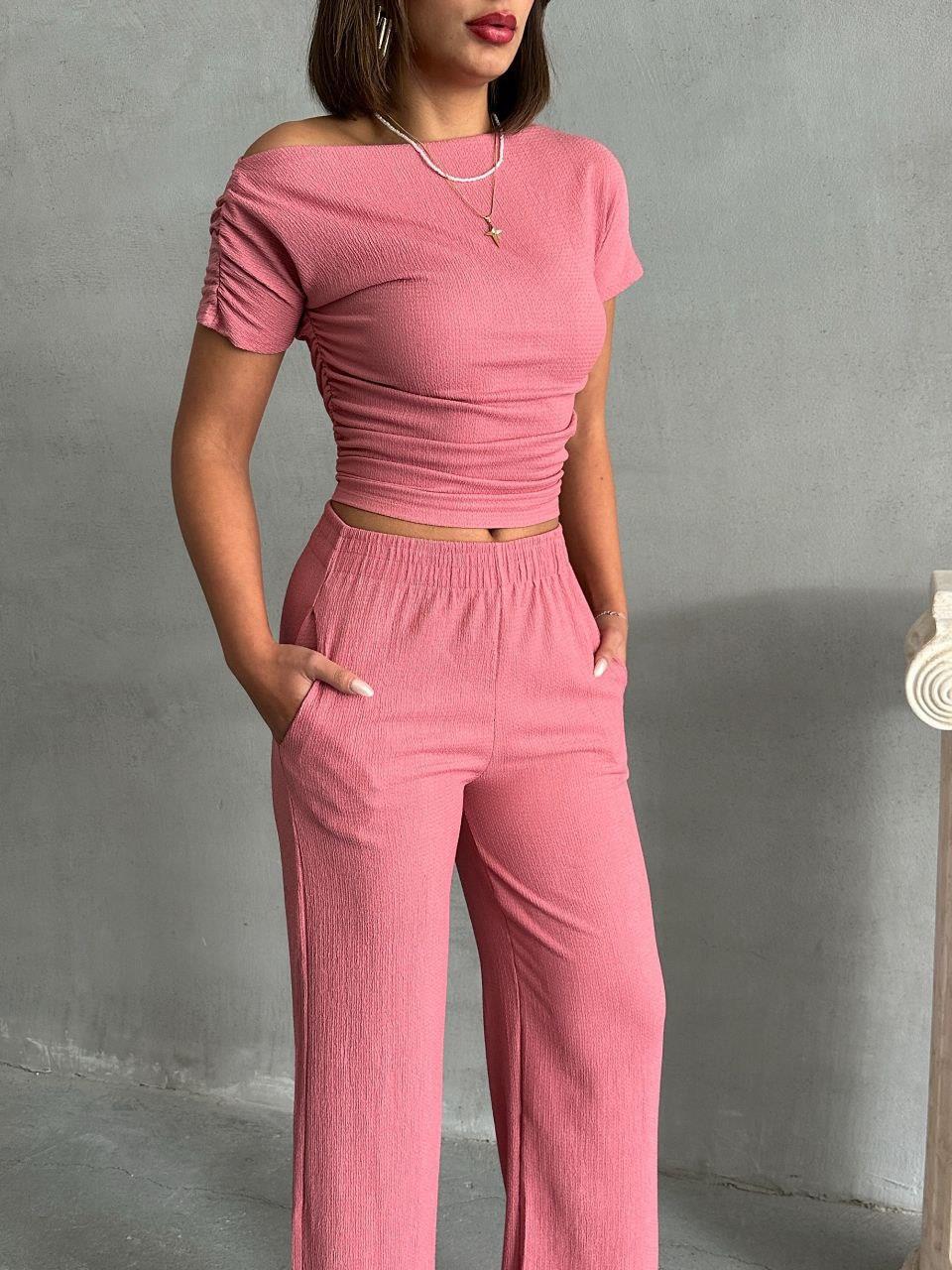 Tek Omuz Crop ve Bol Paça Pantolon Takım