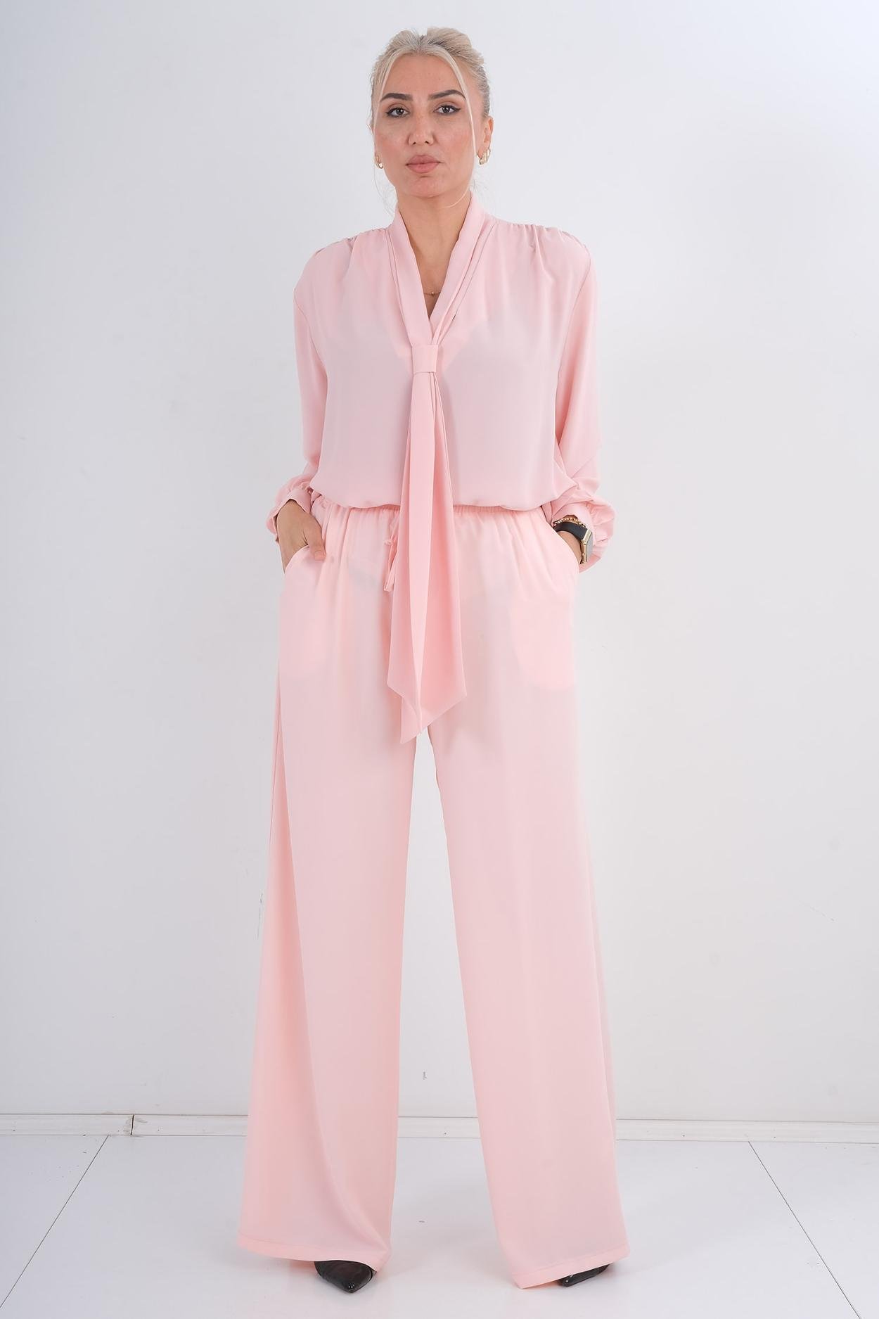 Tugce & Ece Casual Suit Pink