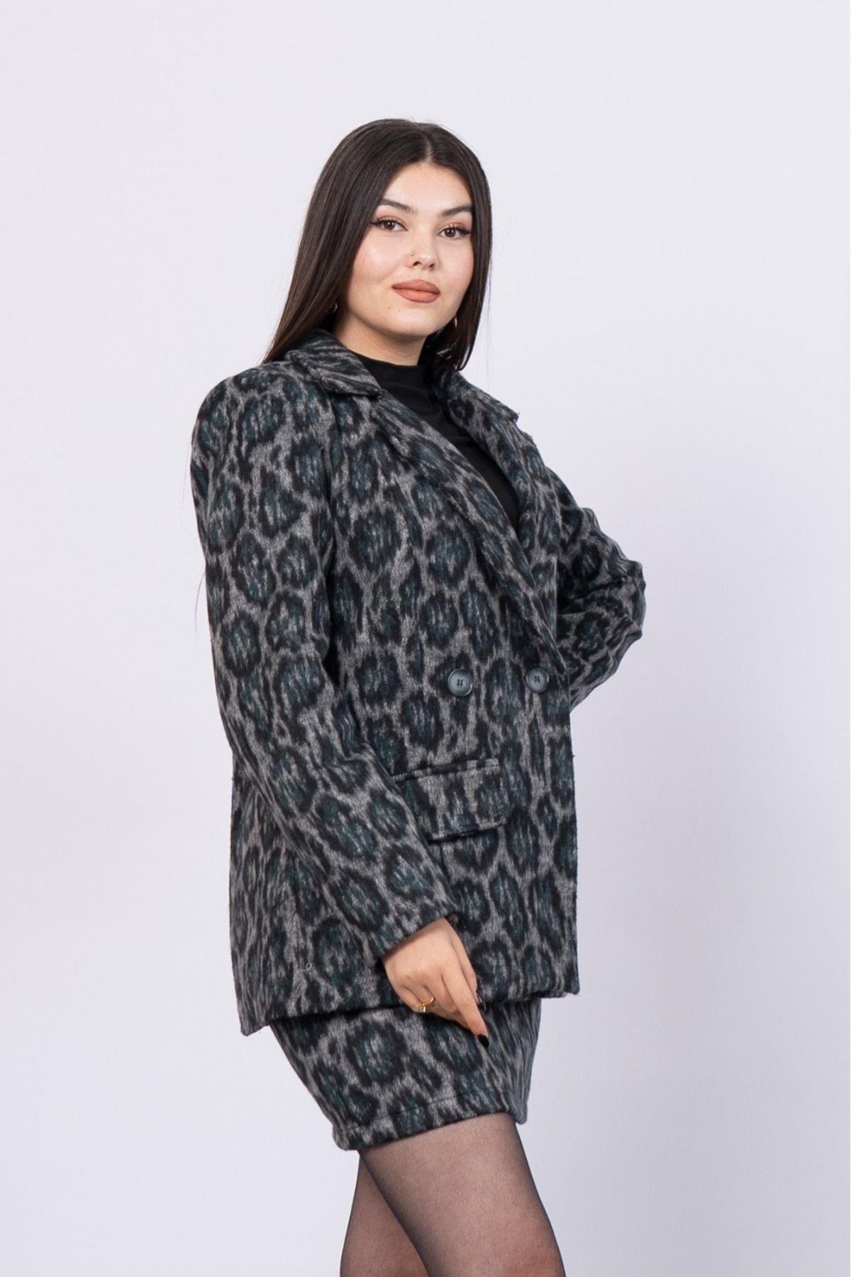 Leopar Desenli Blazer Astarlı Kruvaze Detaylı Ceket