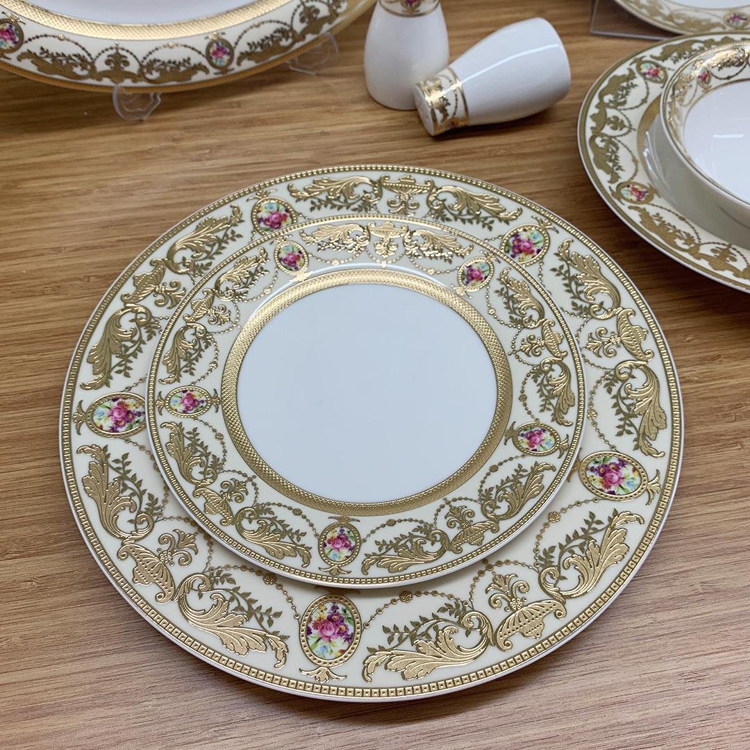 Dinner Set for 12Everre 58 Piece Porcelain Dinner Set for 12 People