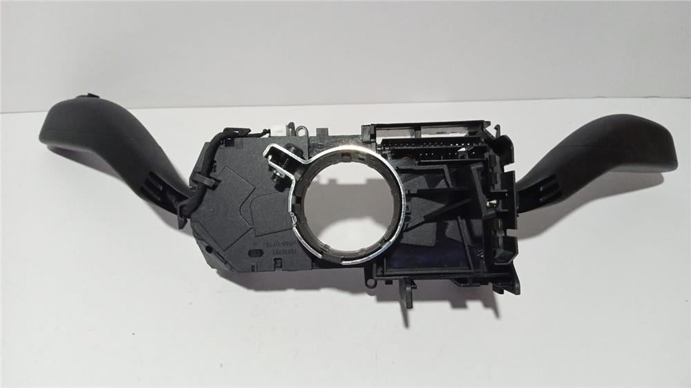 POLO-VW-OEM SİNYAL KOLU 6R0 953 501 H
