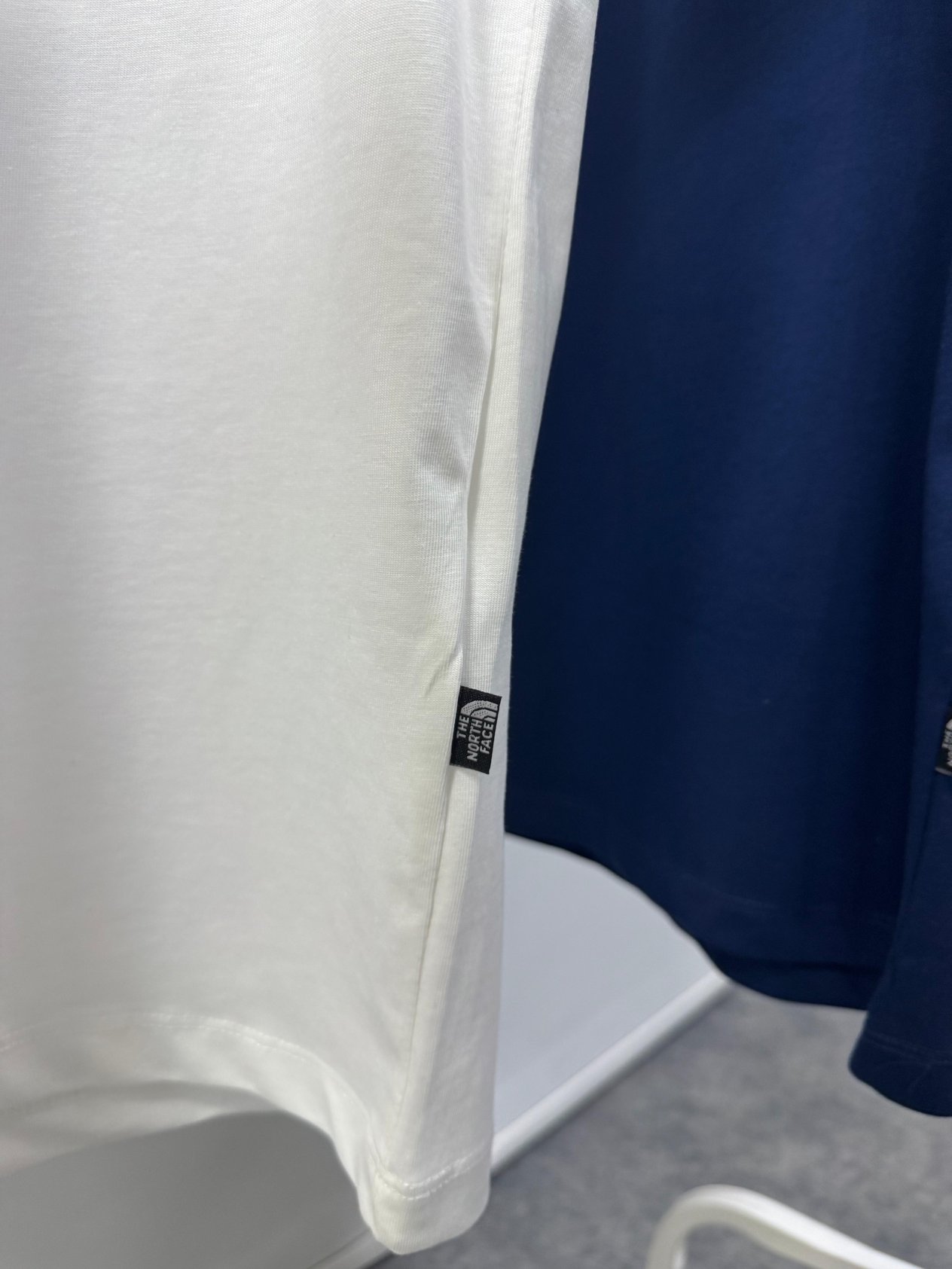 Basic Nakış Logo T-Shirt | Kırık Beyaz