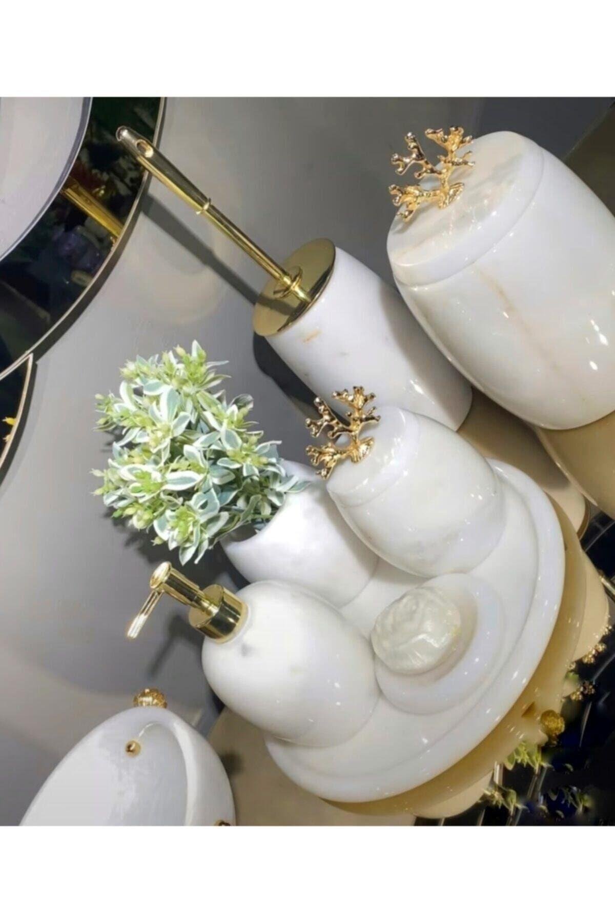 Dekoratif Beyaz Mermer Banyo Seti Takımı 7 Li Gold Detaylı Tasarım Set