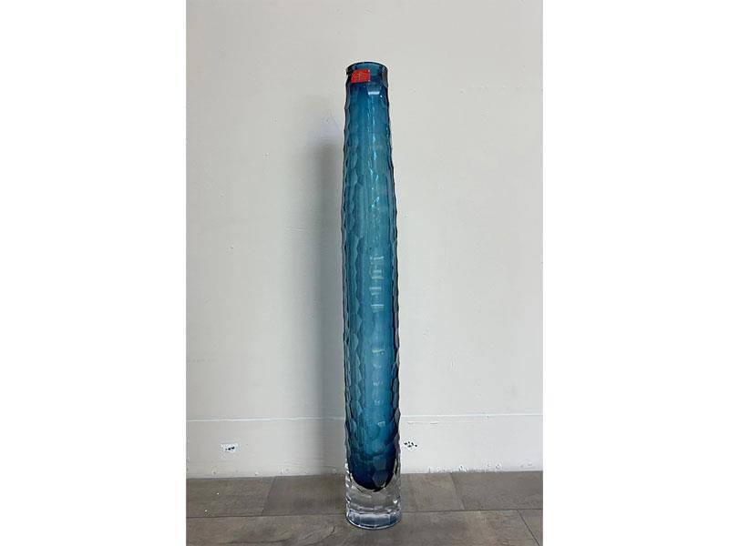 TALL LARGE BLUE VASE 6,5X6,5X52 CM