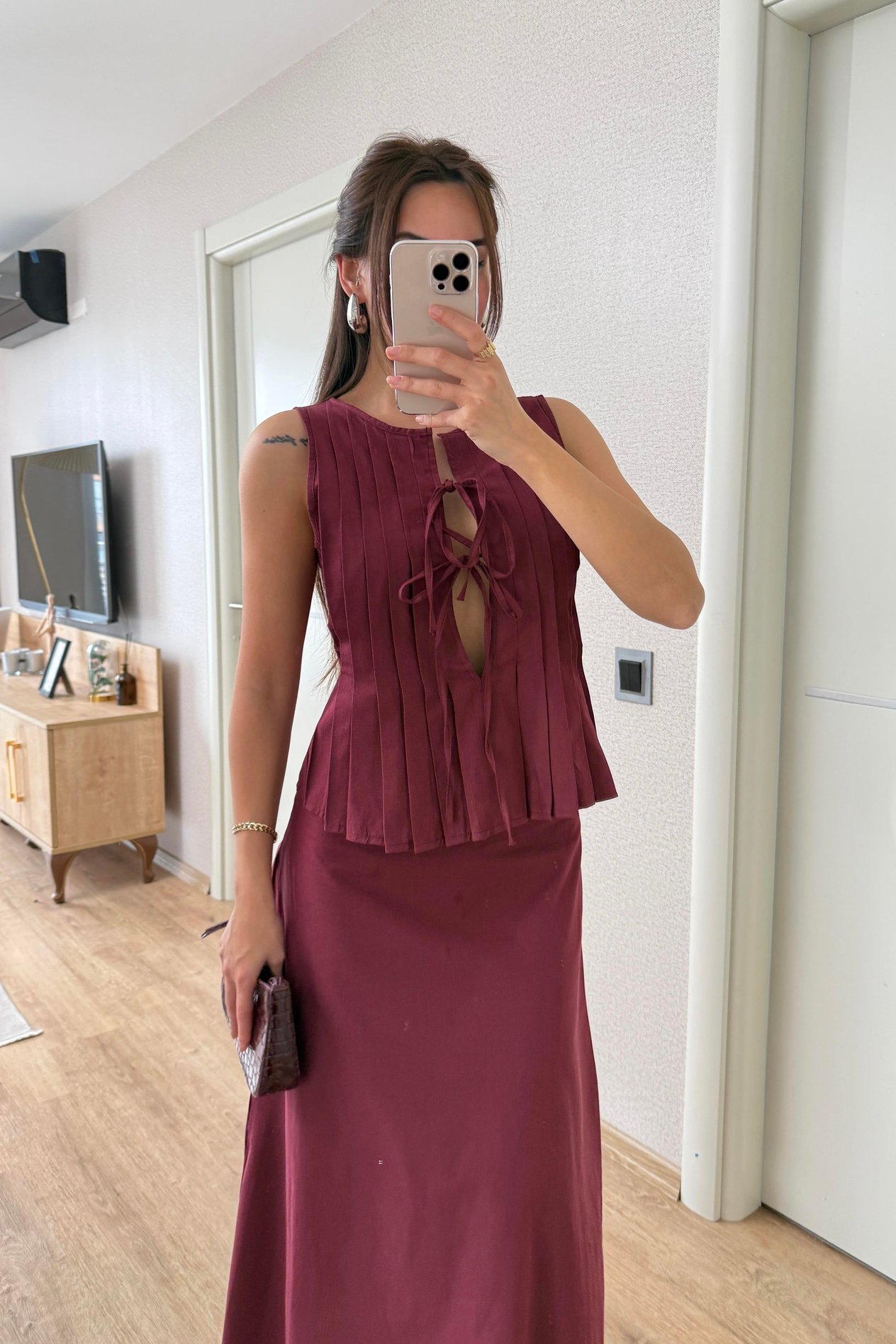 BORDO DEKOLTE DETAYLI ETEKLİ TAKIM