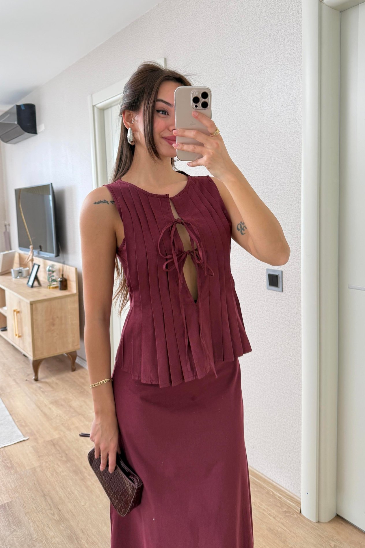 BORDO DEKOLTE DETAYLI ETEKLİ TAKIM