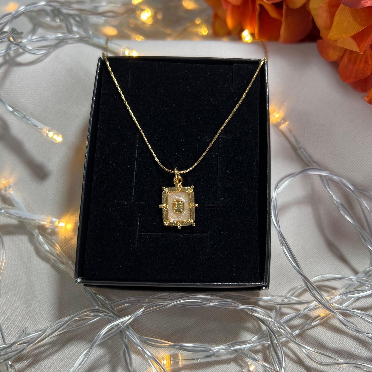 Gold Vintage Kolye