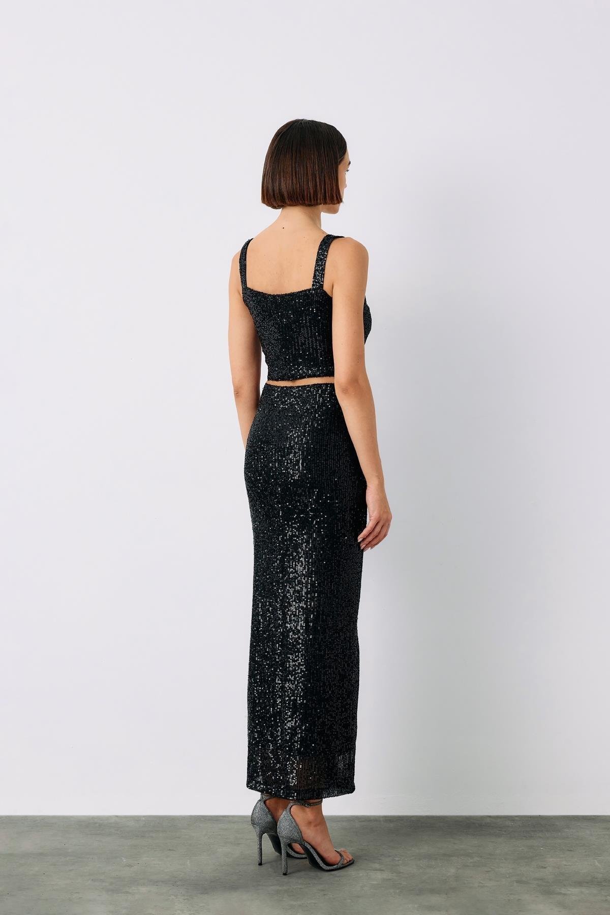 Karolin Siyah Midi Etek