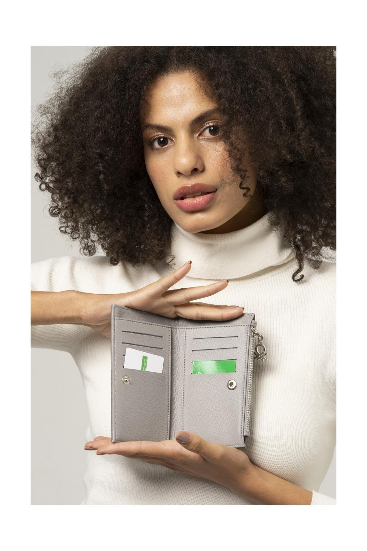 United Colors Of Benetton BNT563 Gri Kadın Cüzdanı