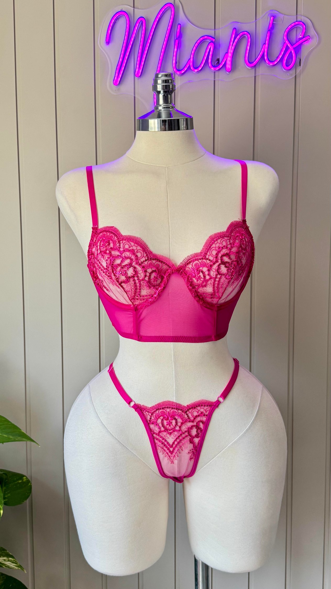 Fuşya Bralet Payetli Takım