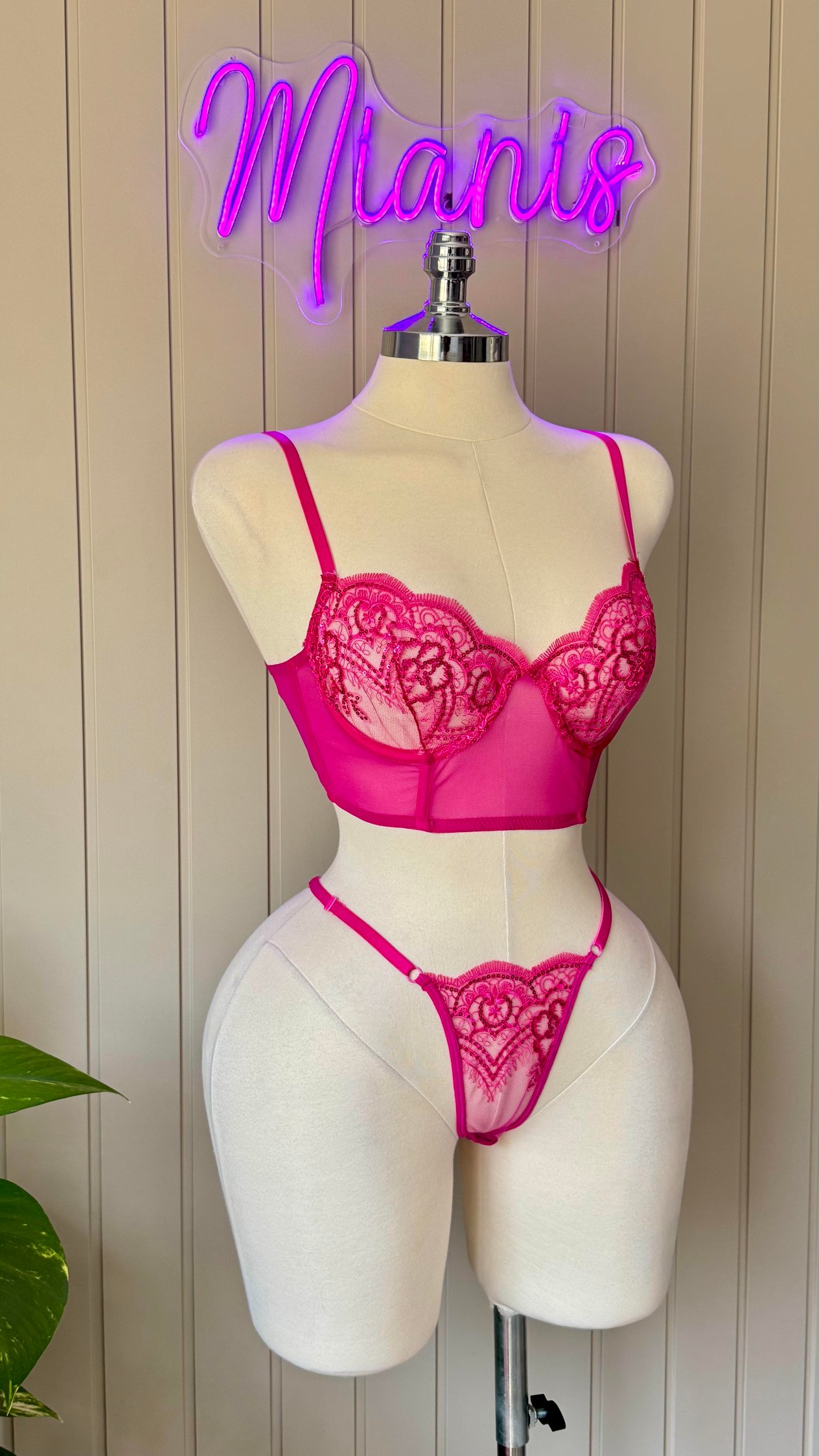 Fuşya Bralet Payetli Takım