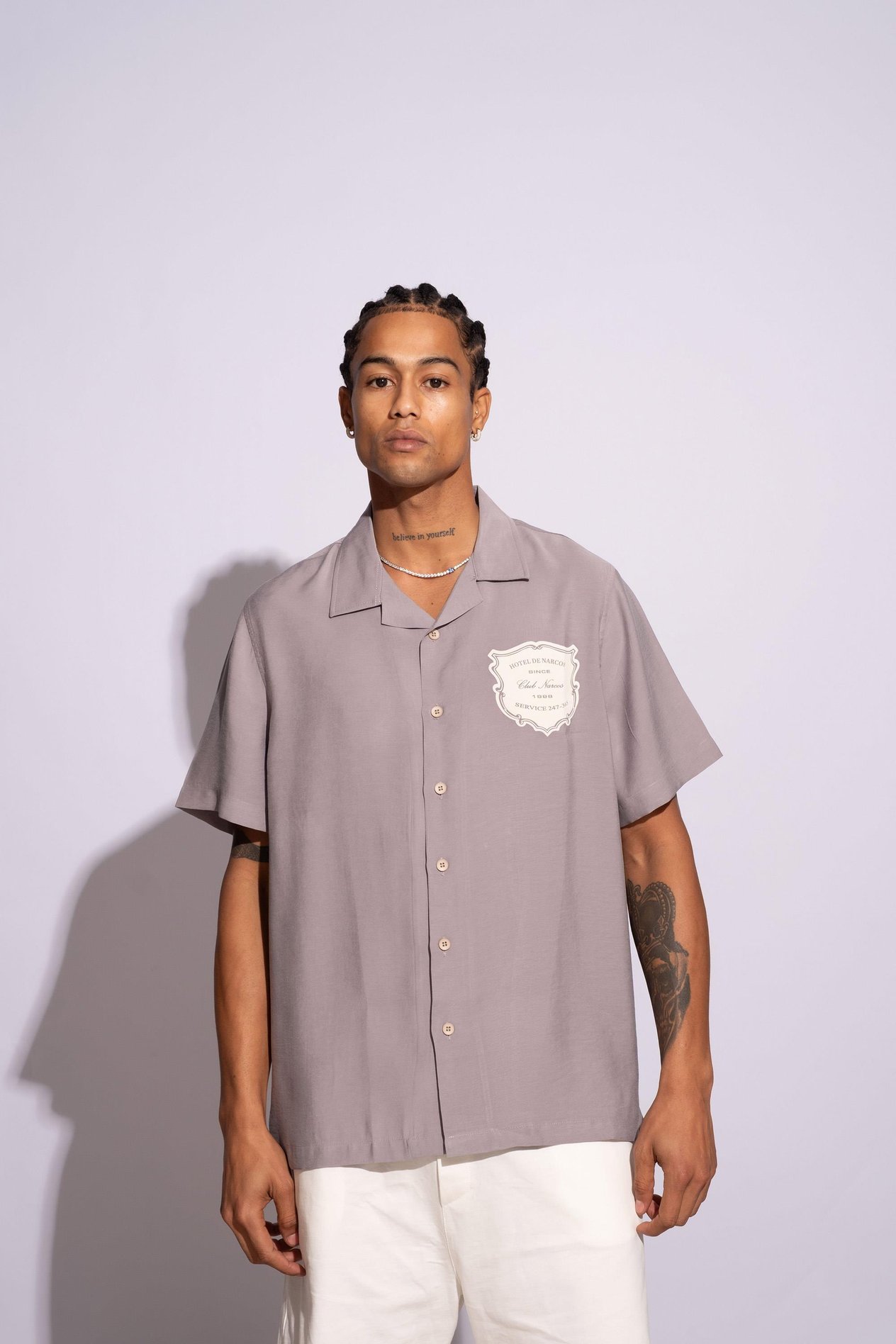 Narcos Oversize Erkek Gri Tişört Hotel Narcos Oversize Erkek