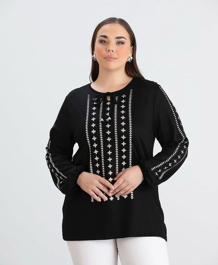  YAKA BAĞCIKLI ETNİK BASKILI SİYAH VİSKON BLUZ
