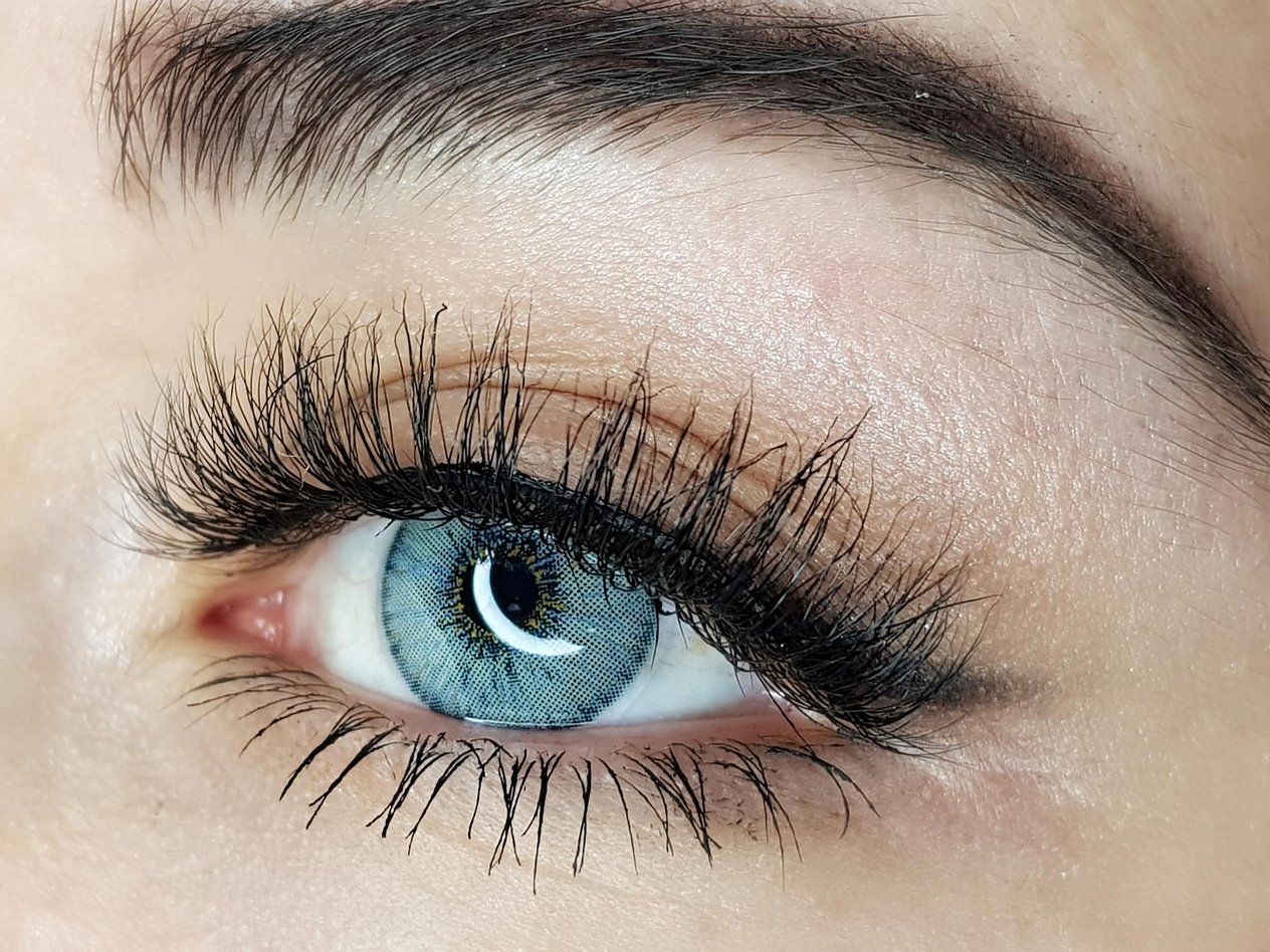 Takmakirpiğim Gerçek Vizon El Yapımı Takma Kirpik Rosy Modeli Ve Powerliner Kalem Yapıştırıcı.