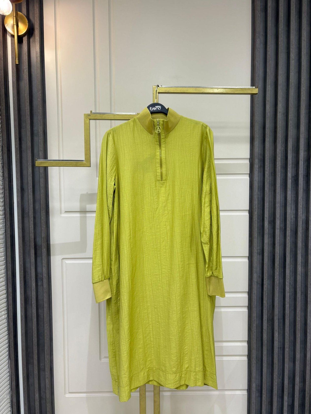 Yarım Fermuarlı Kolları ve Yakası Ribanalı Tunik Asit 25YT433