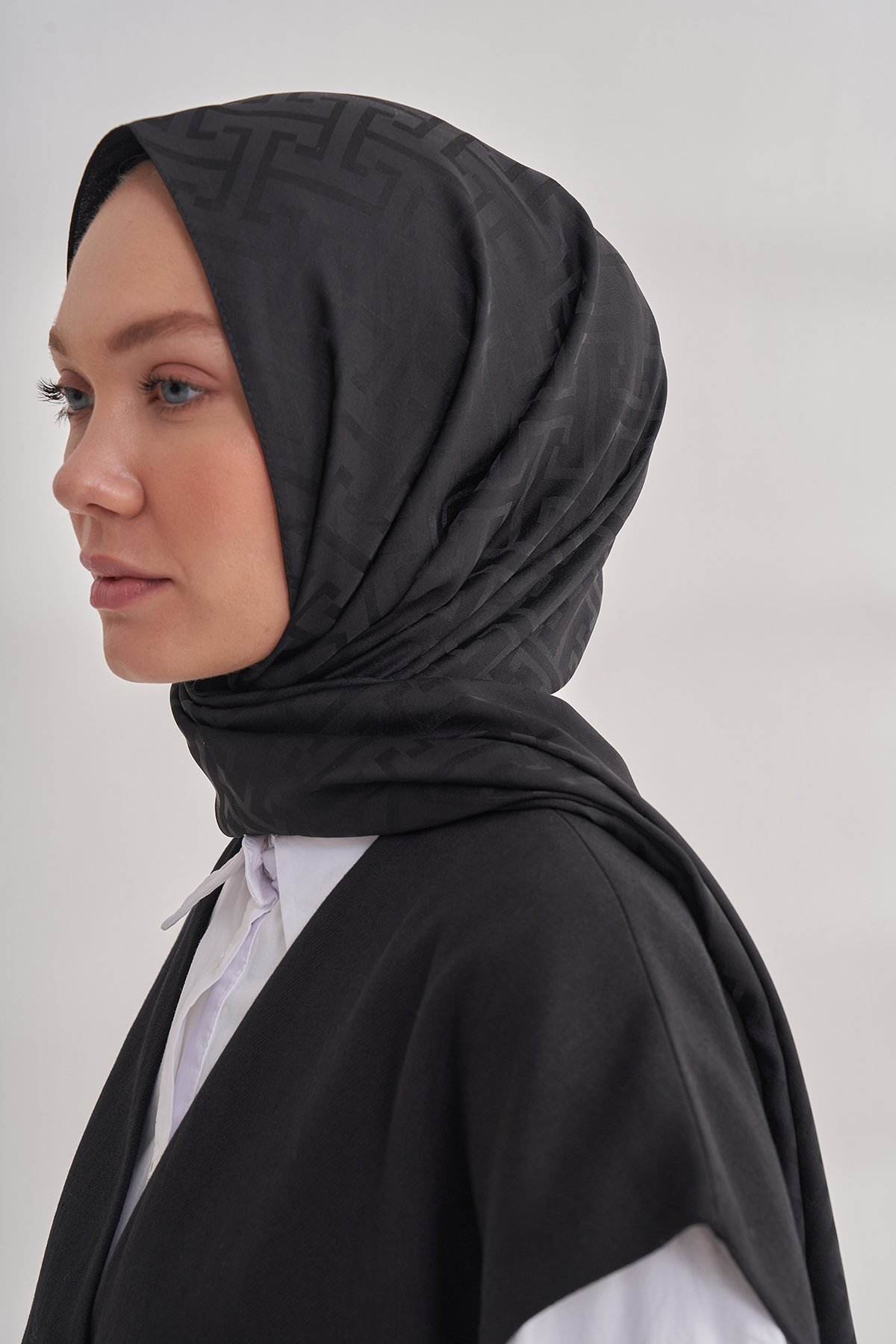 NANYA JAKAR T DESEN ŞAL - SİYAH