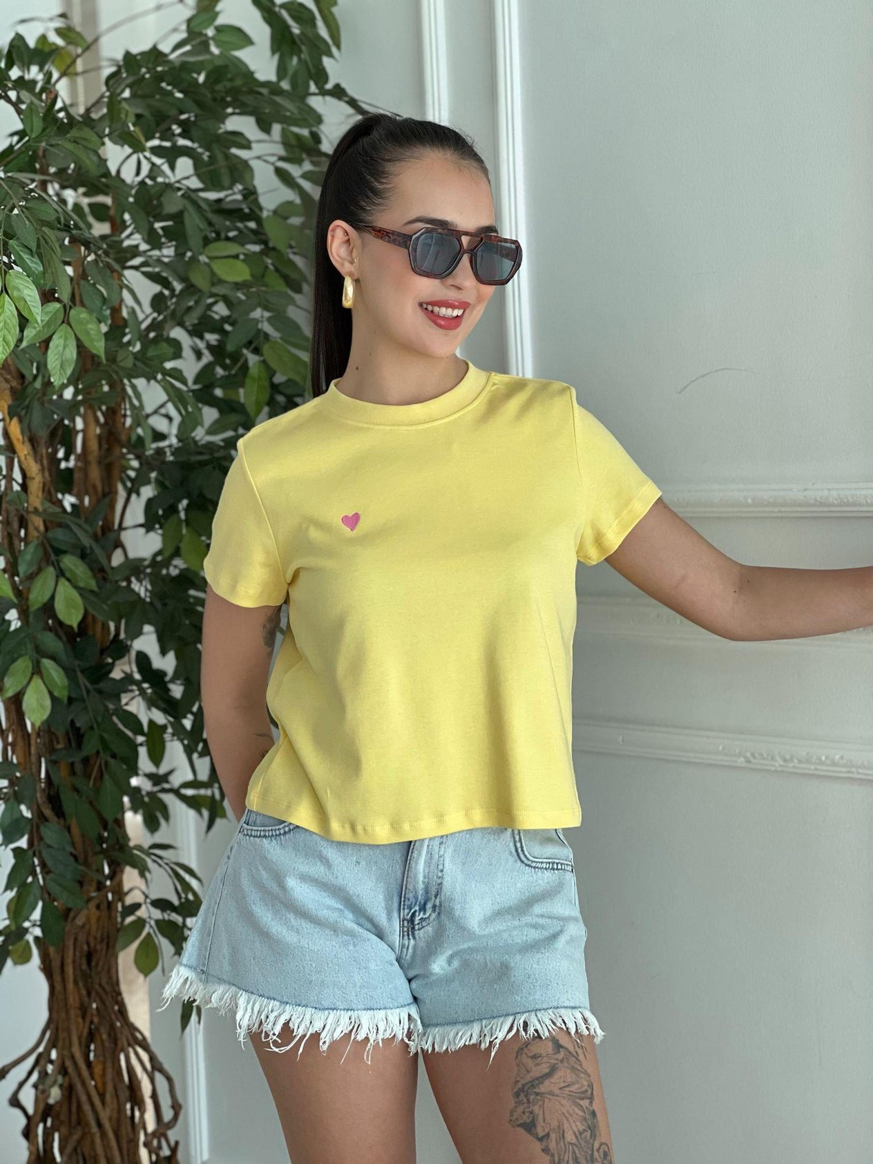 Kalp İşlemeli Tshirt 30584 Sarı