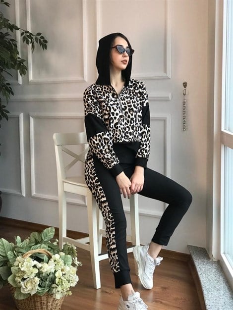 Leopar Desenli Kapşonlu Eşofman Takımı 8465 Siyah