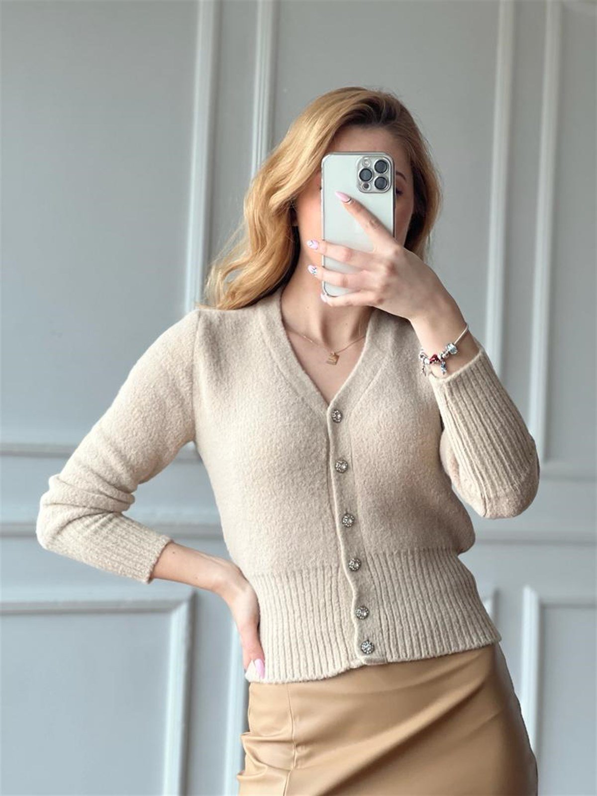 Taş Düğmeli Sakallı Hırka 70043 Bej