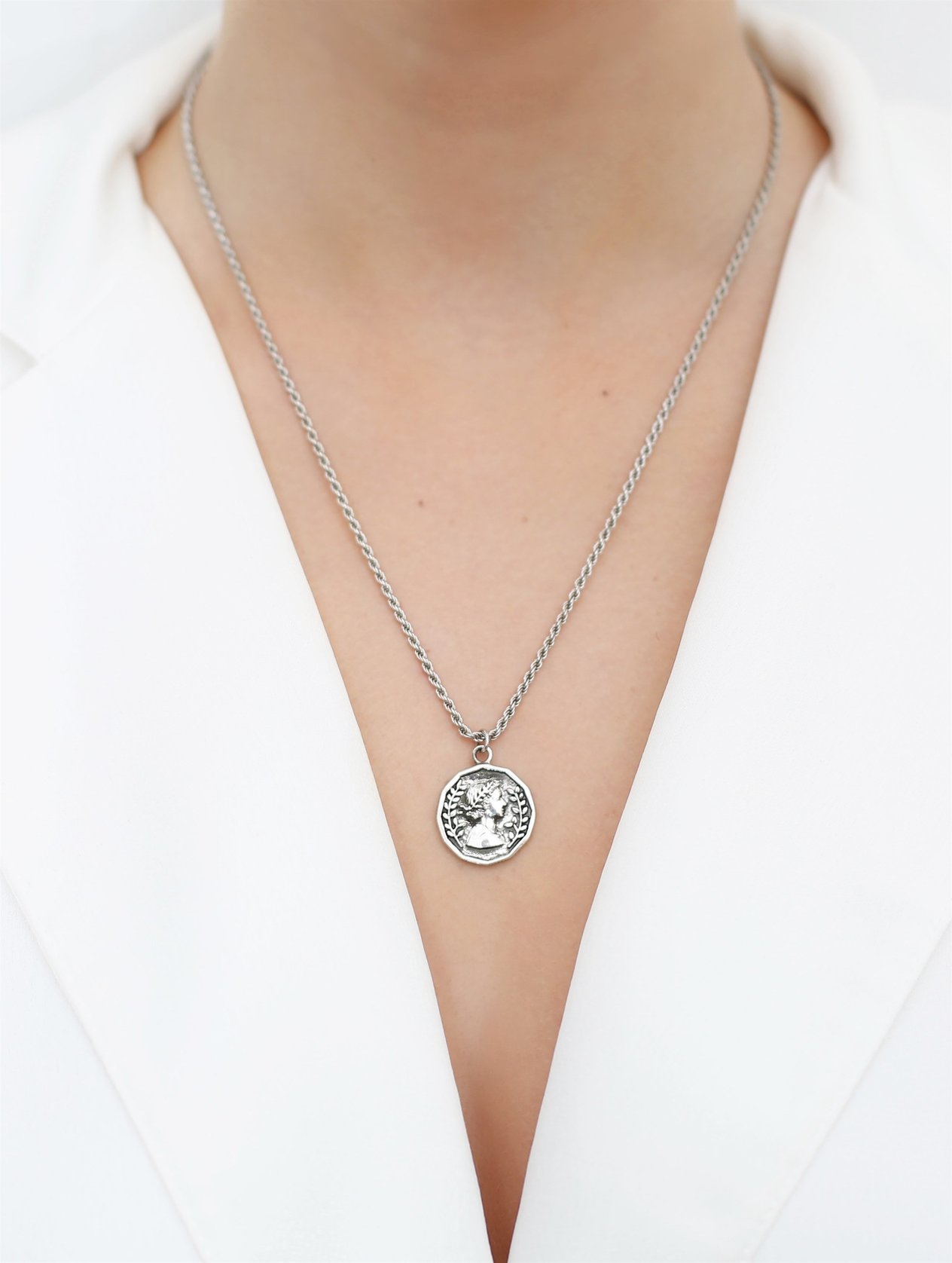 Queens Medallion 925 Ayar Gümüş