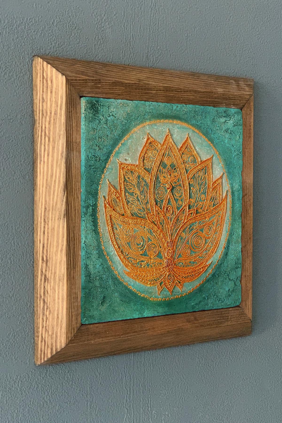 Lotus Çiçeği Mistik-Masif Çerçeveli Taş Tablo-Duvar Dekoru- Oscar Stone Decor 28X28 CM