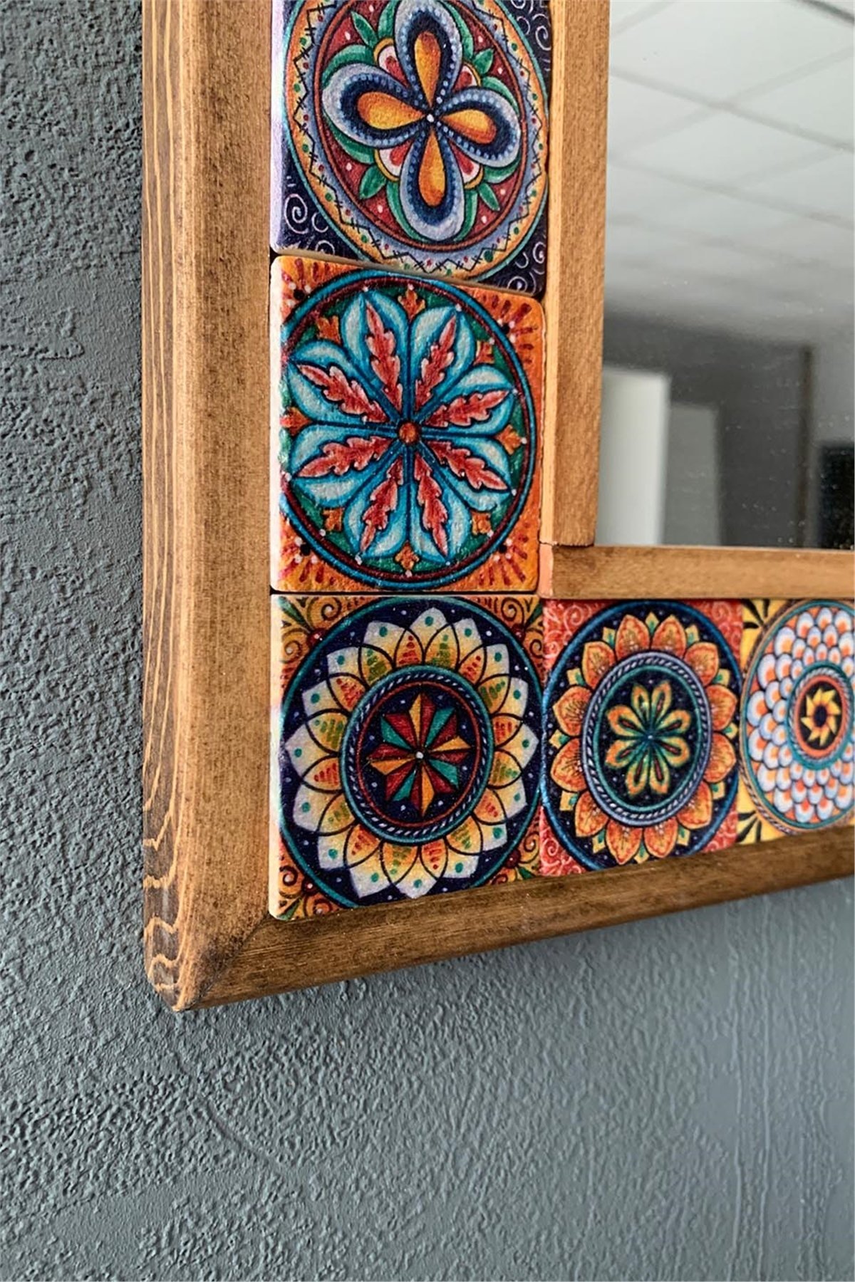 OSCAR STONE DECOR ÇERÇEVELİ MOZAİK DOĞALTAŞ AYNA / AYN-086