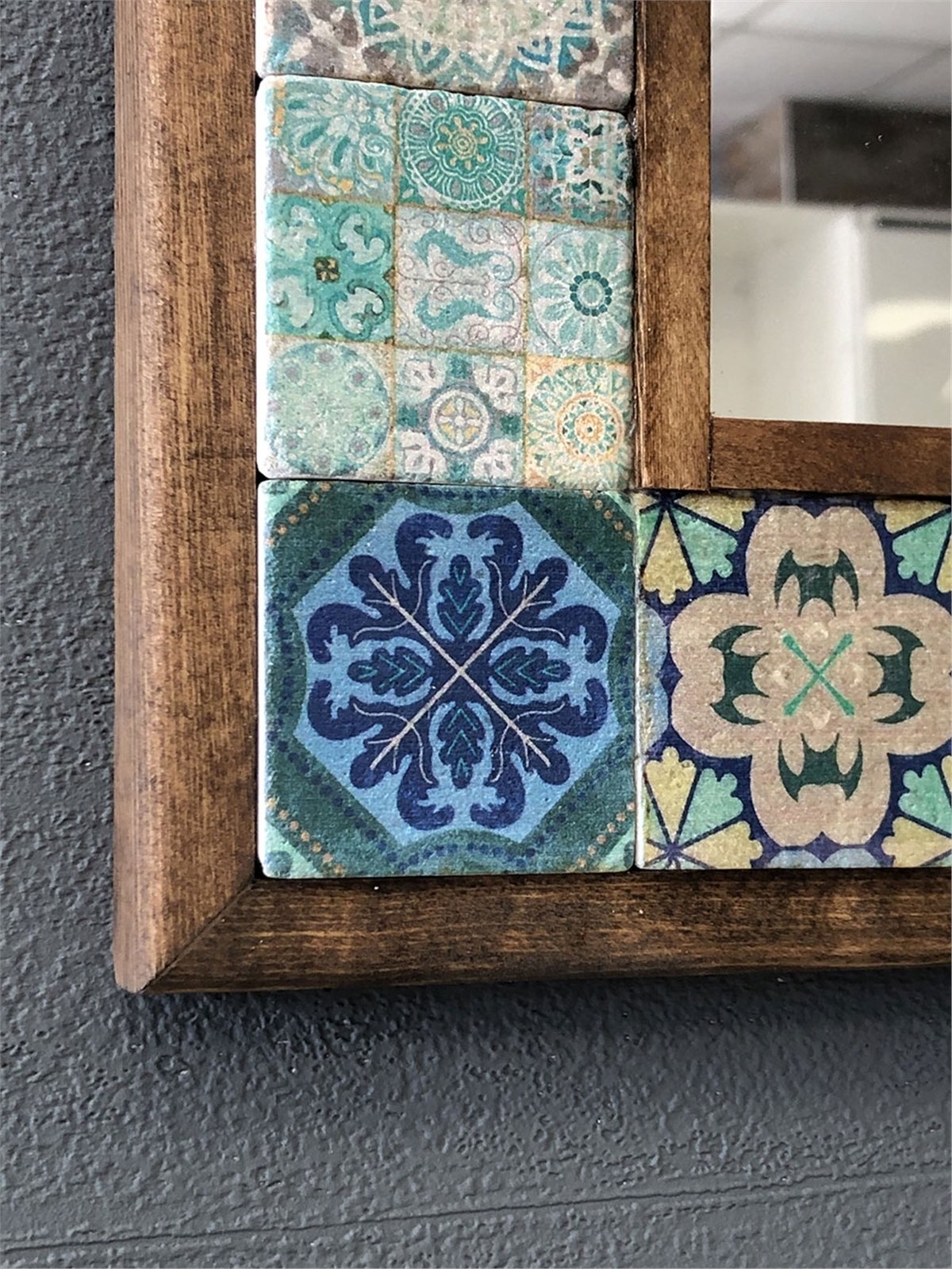 OSCAR STONE DECOR ÇERÇEVELİ MOZAİK DOĞALTAŞ AYNA / AYN4060-041