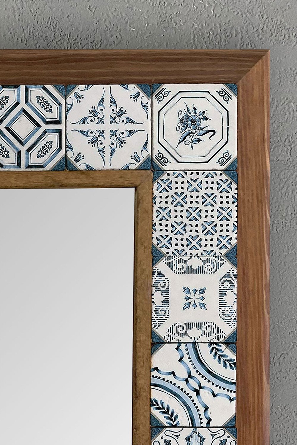 OSCAR STONE DECOR ÇERÇEVELİ MOZAİK DOĞALTAŞ AYNA / AYN4040-098