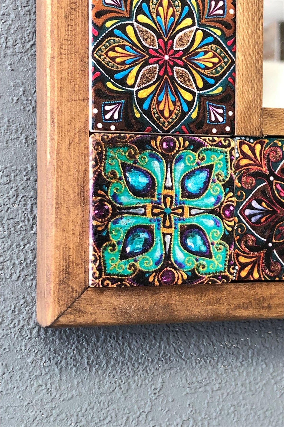 OSCAR STONE DECOR ÇERÇEVELİ MOZAİK DOĞALTAŞ AYNA / AYN4040-072