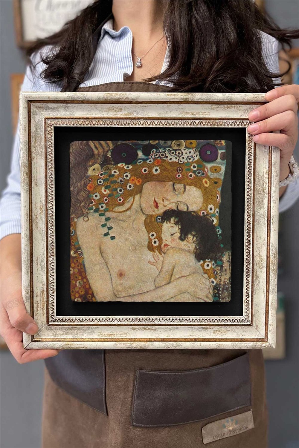 Oscar Stone Decor Çerçeveli Tablo Taş Duvar Dekoru 30 X 30 Cm Gustav Klimt Anne ve Bebek