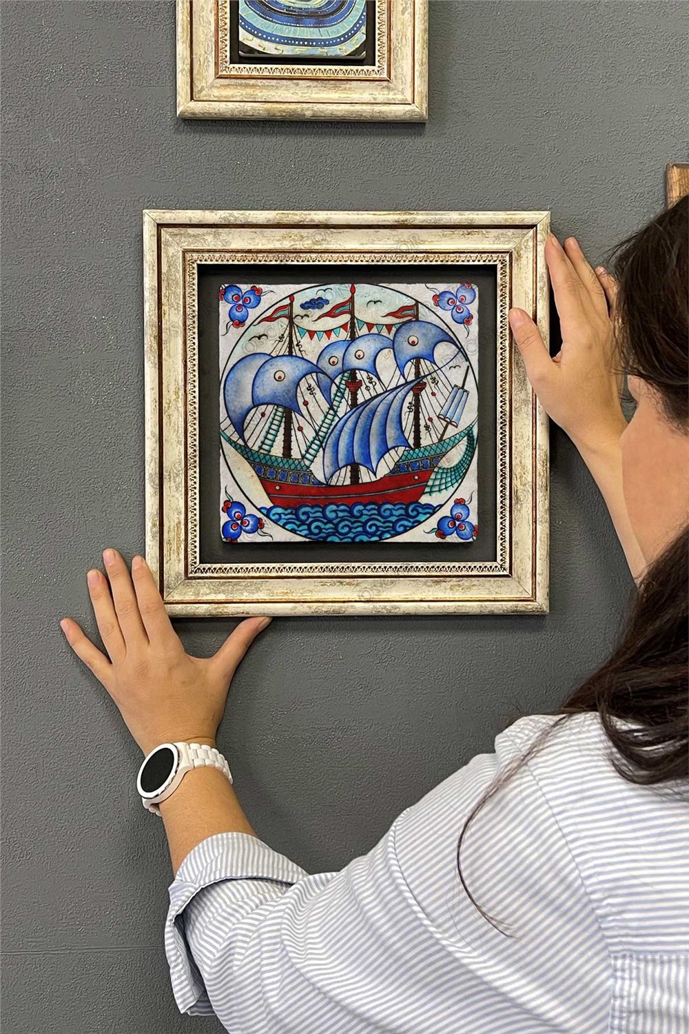 Oscar Stone Decor Çerçeveli Tablo Taş Duvar Dekoru 30 X 30 Cm Çini Seramik Gemi Figürlü Tablo