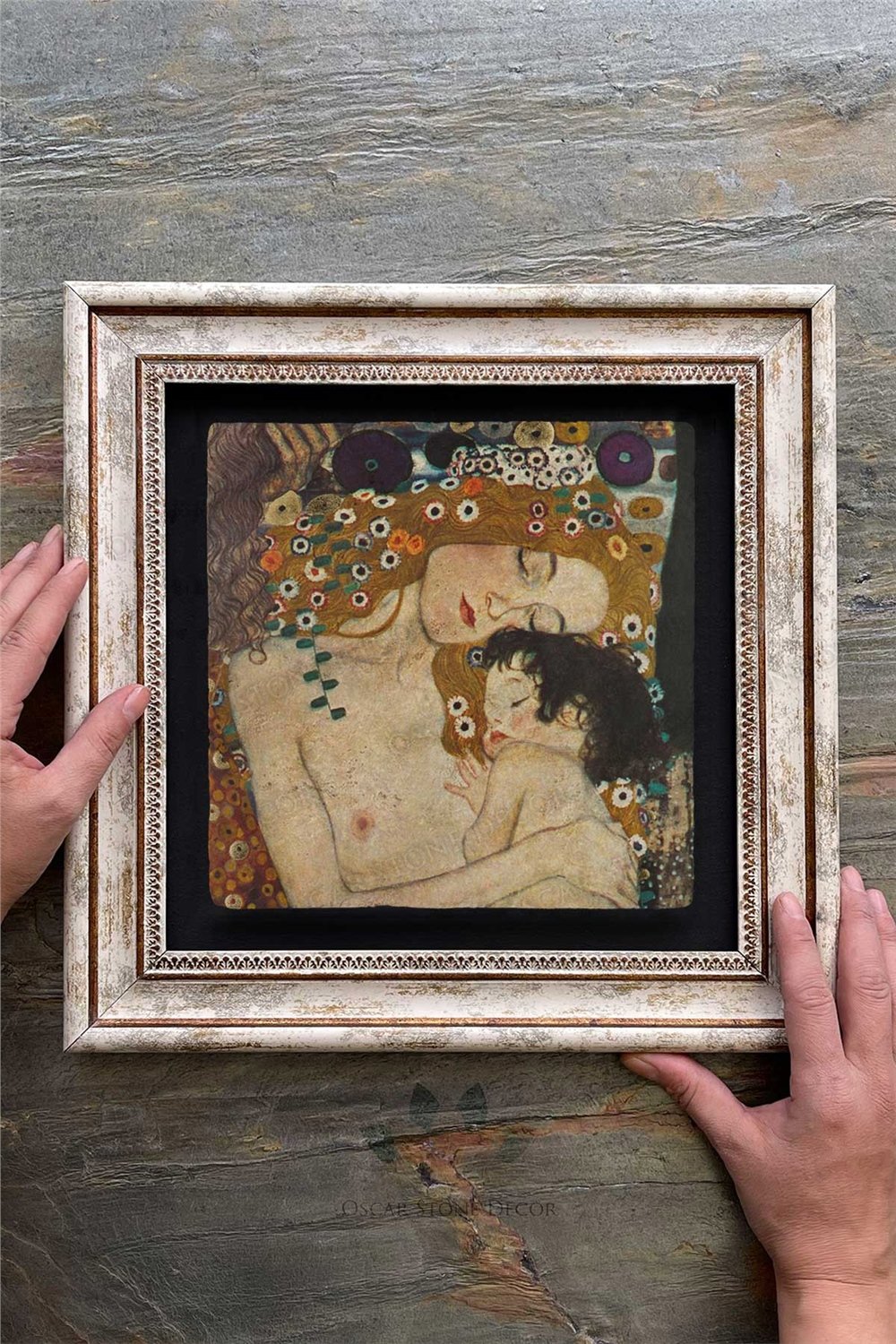 Oscar Stone Decor Çerçeveli Tablo Taş Duvar Dekoru 30 X 30 Cm Gustav Klimt Anne ve Bebek