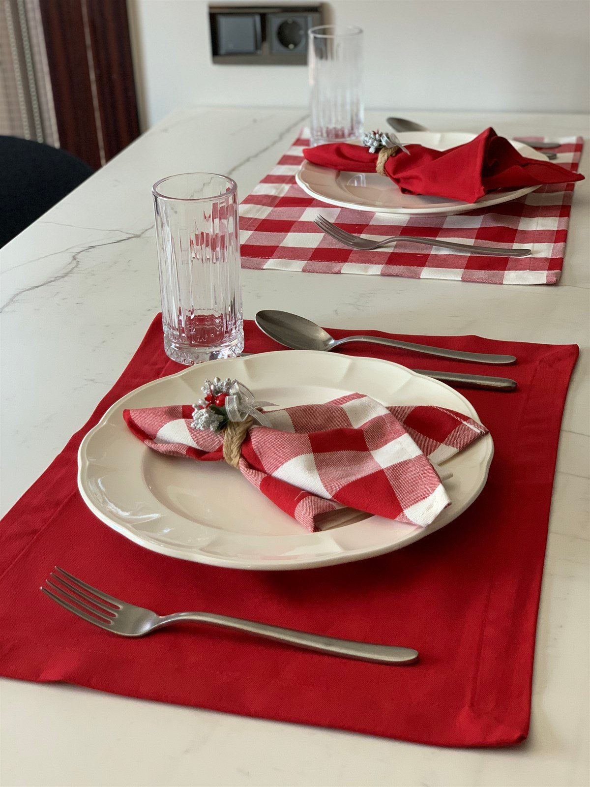 Ayza Düz Kırmızı A.Servis