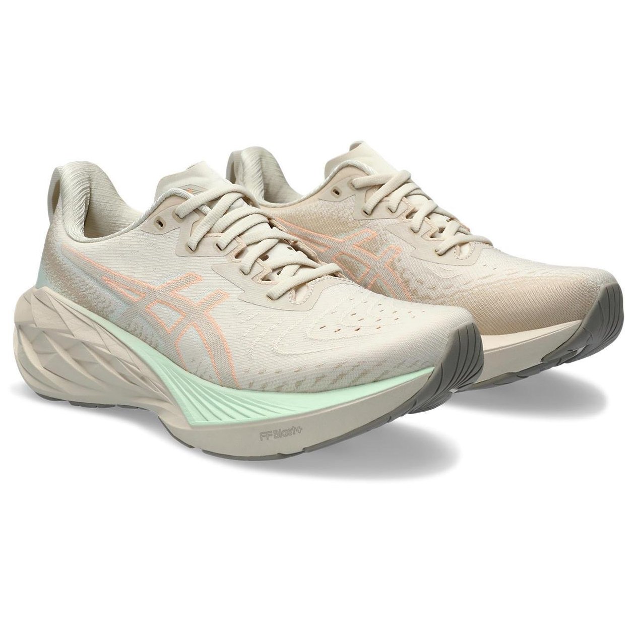 Asics Novablast 4 Kadın Koşu Ayakkabısı