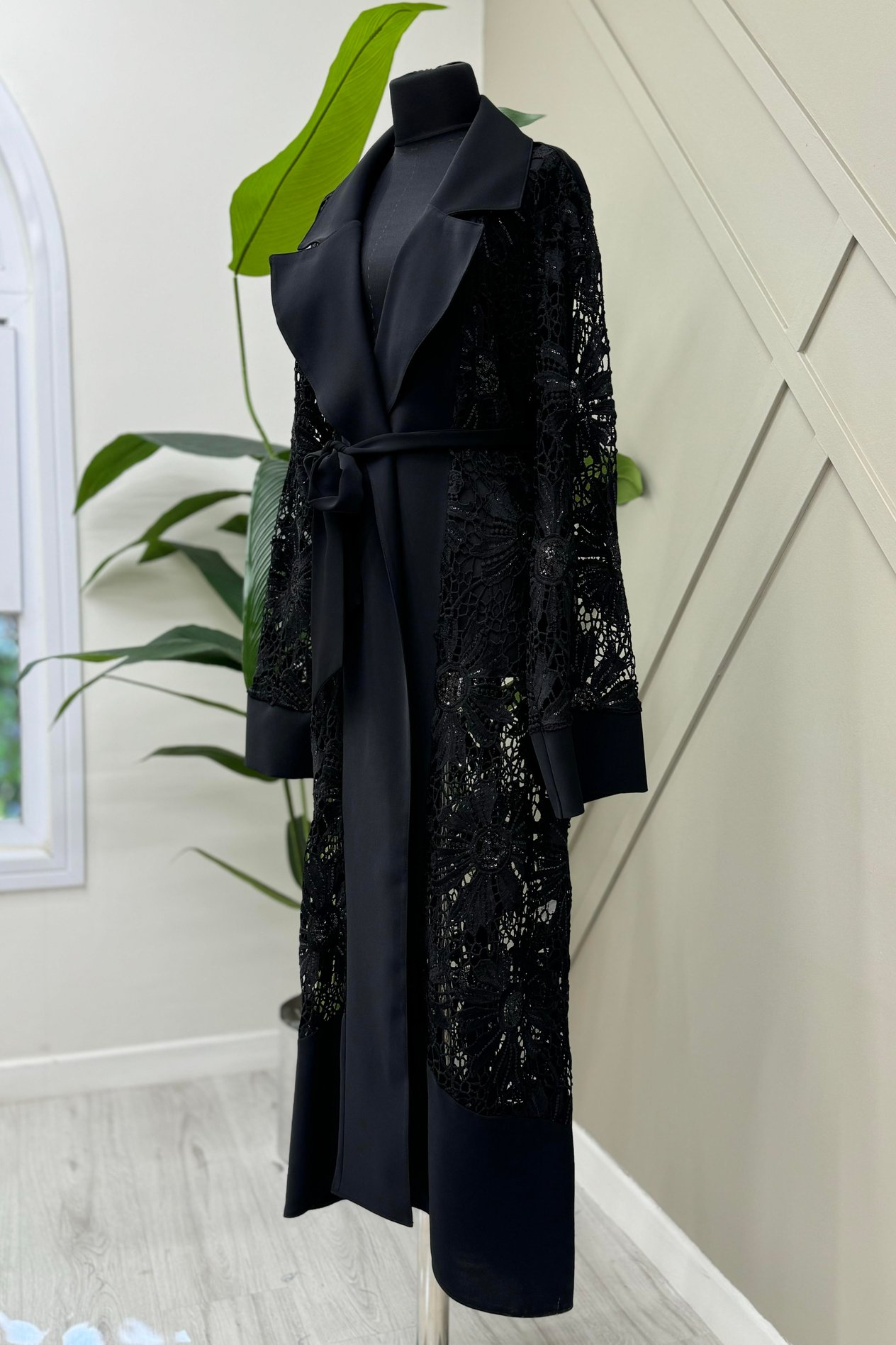 ETRUCCİ Ceket Yaka Dantel Abaya 6084 - Siyah Ceket Yaka Dantel Abaya 6084 - Siyah - Bilen Giyim  Abiye Grubu 