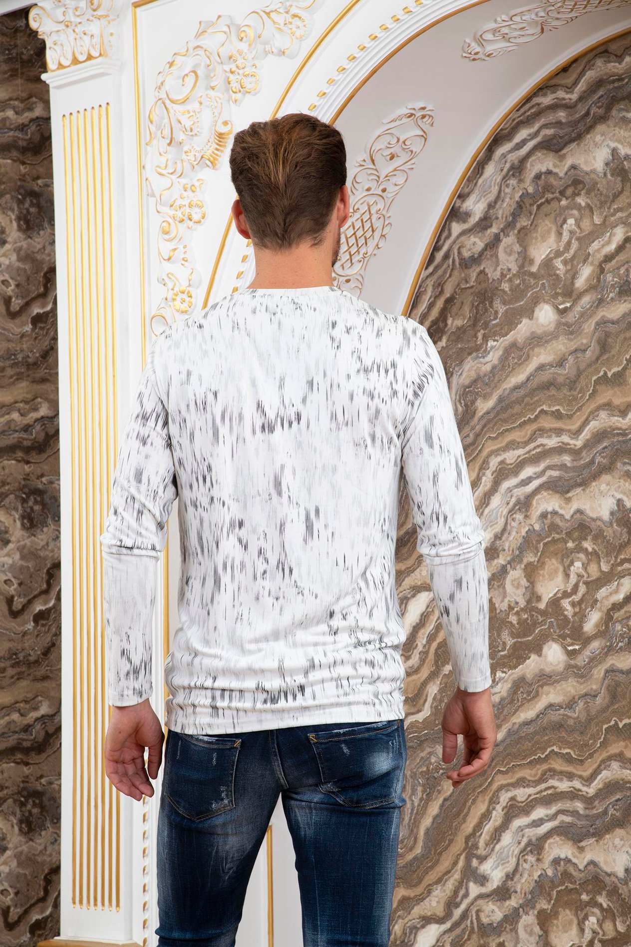Beyaz Gri Desenli Sweatshirt