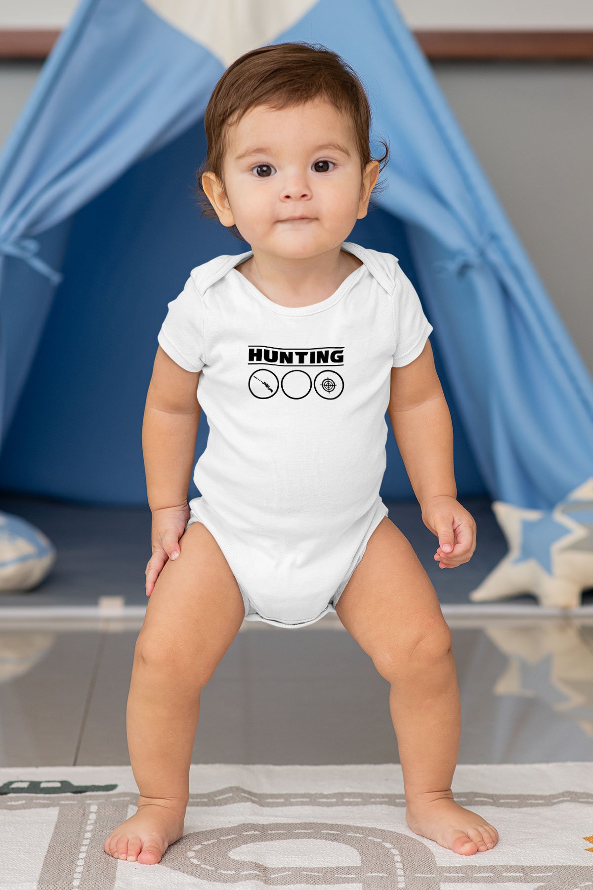 Avcılık Baskılı Beyaz Bebek Body - Zıbın