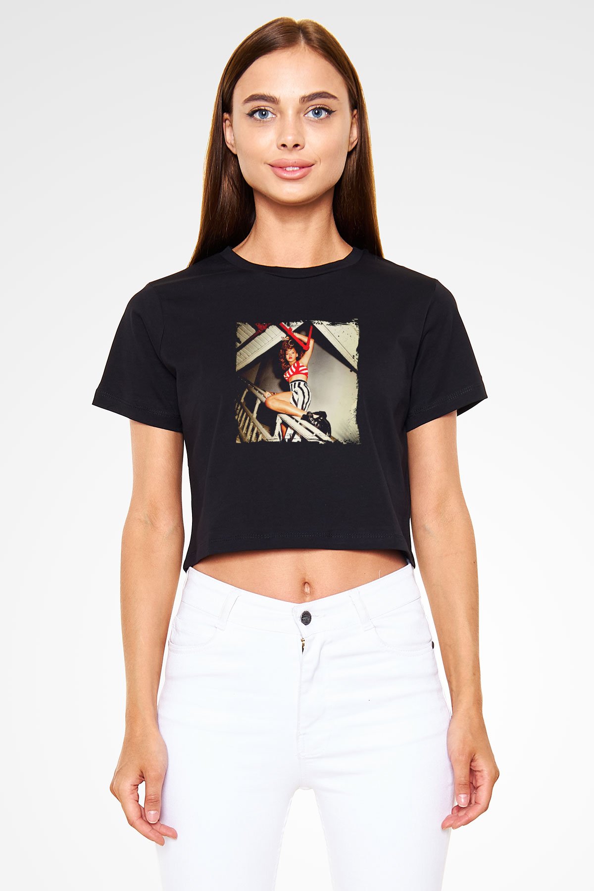 Rihanna Baskılı Crop Top Siyah Kadın Tişört